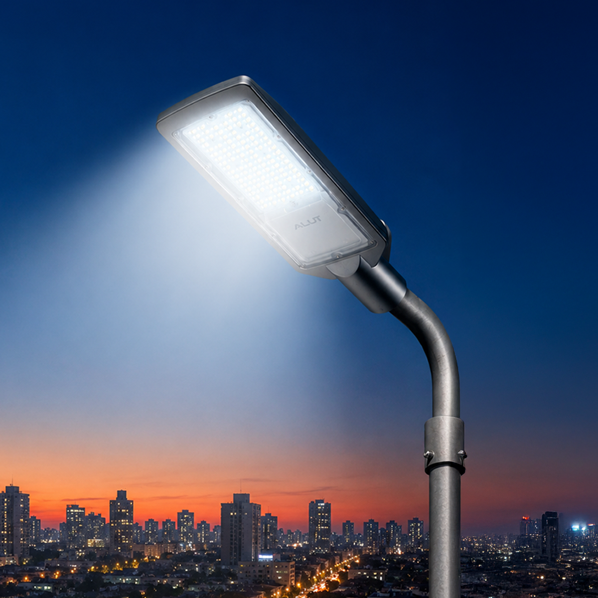 Luminaria Led Poste 100w 6500k Bivolt Ip66 Alut By Avant
