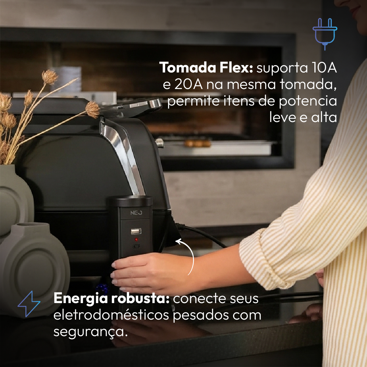 Torre de Tomadas Retrátil Preto 1 Tomada Multiplug USB e USB C Elevor Bivolt