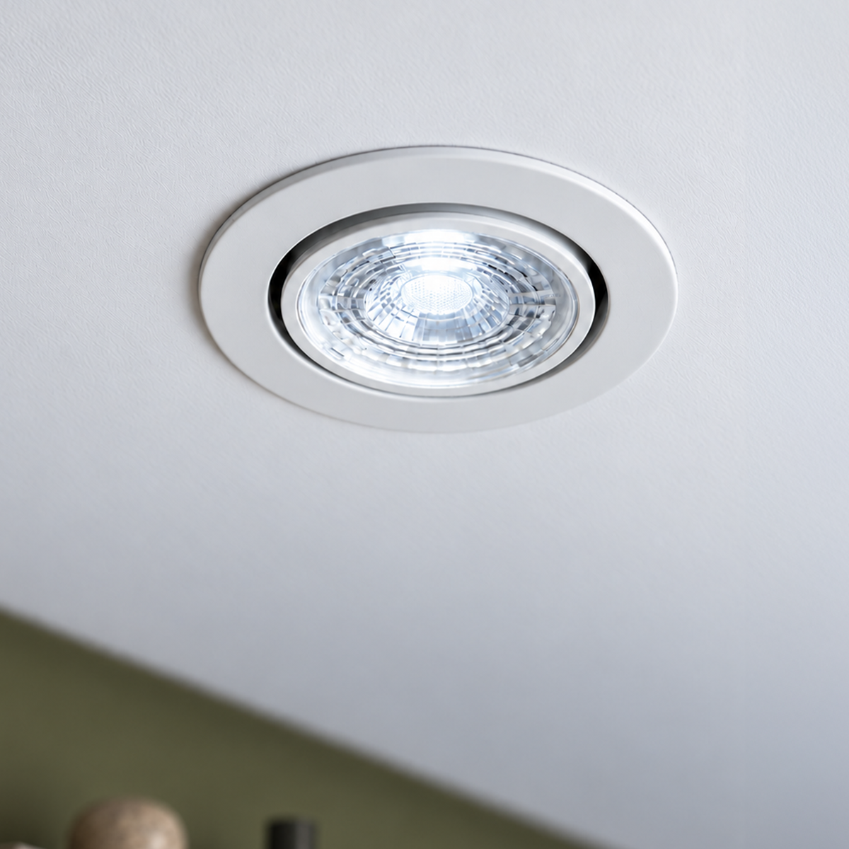 Lâmpada Led Dicróica MR16 4,8w 6500k Branco Frio GU10 Bivolt Alut