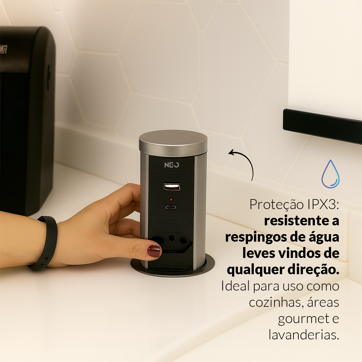Torre de Tomadas Retrátil Cinza 1 Tomada Multiplug USB e USB C Subida Automática Elevor Bivolt