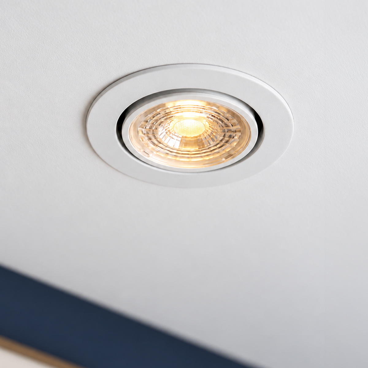 Lâmpada Led Dicróica MR16 4,8w 3000k Branco Quente GU10 Bivolt Alut